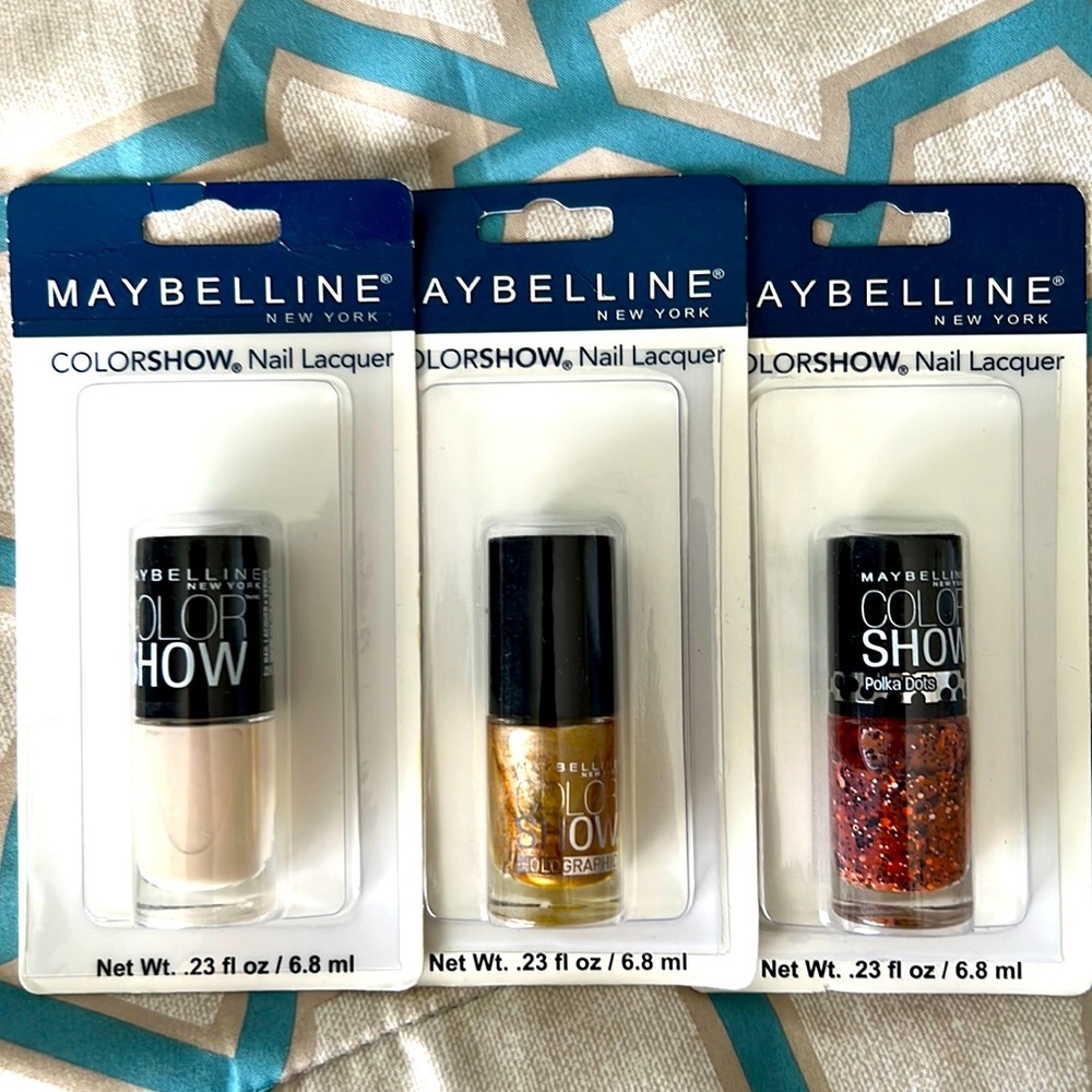 Maybelline color show nail lacquer. 💅